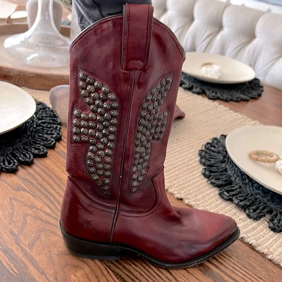 Poshmark top frye boots